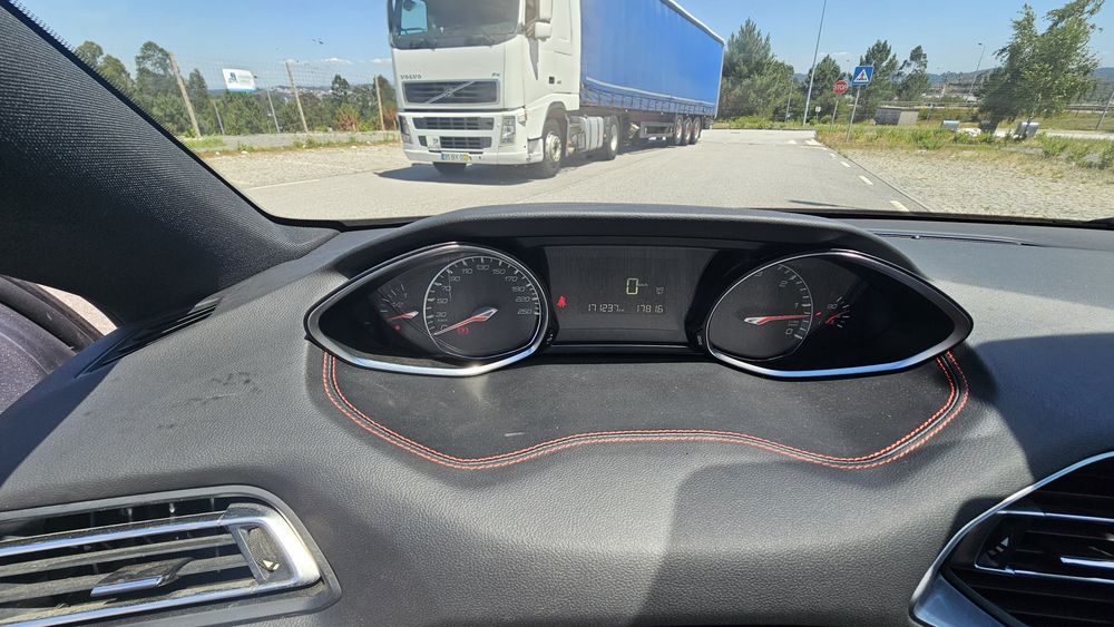 Peugeot 308 II SW 1.6 HDI GT Line
