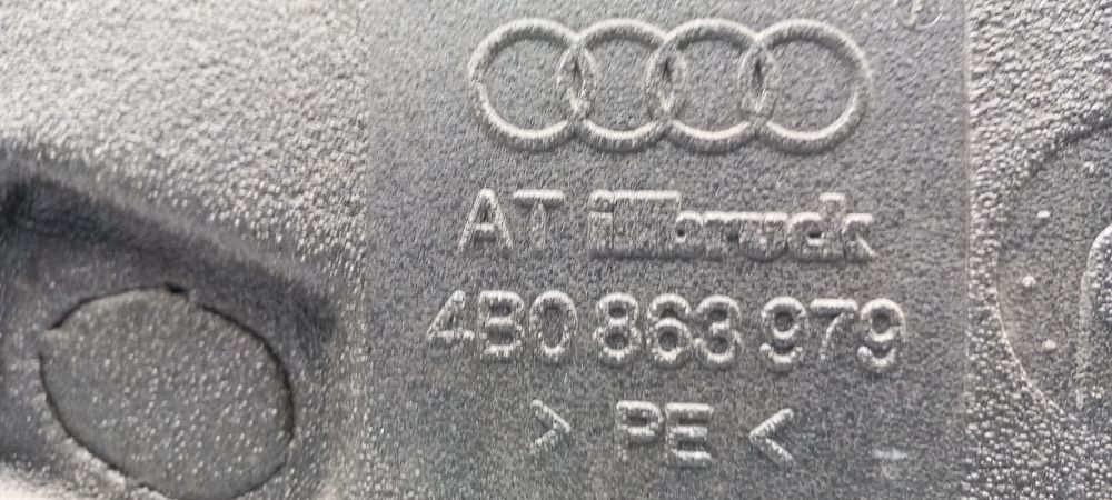 Forra porta / quartela frente esquerda AUDI A6 Avant (4B5, C5)