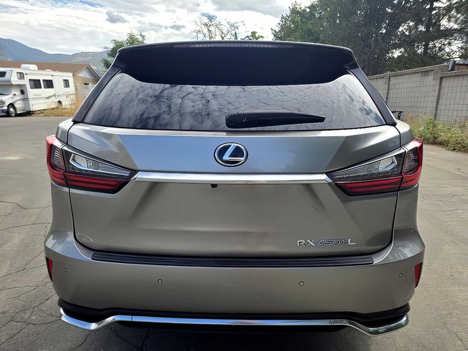 Lexus RX      2021