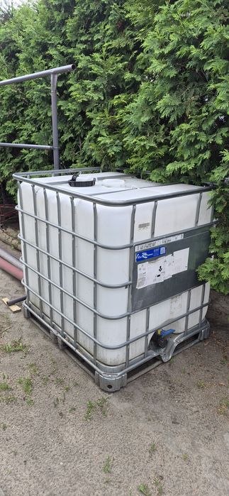 Sprzedam mauzer 1000 l, z zaworem.