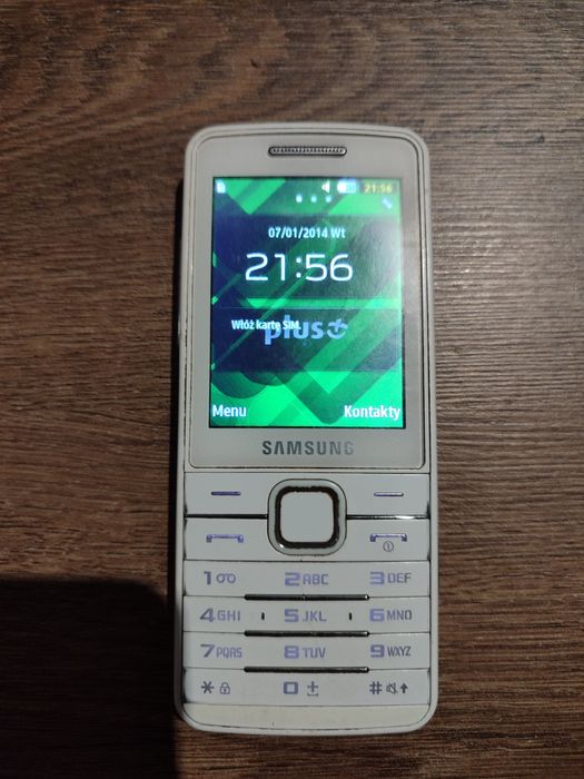 Witam sprzedam telefony komórkowe