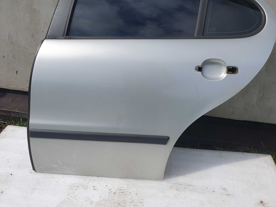 Drzwi lewe tył tylne Seat Leon 1 L57N LS5N