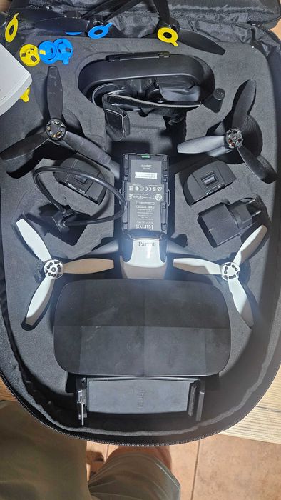Drones Parrot Bebop 2 com extras