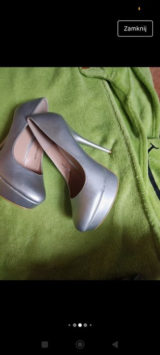 Srebrne buty na obcasie  nowe