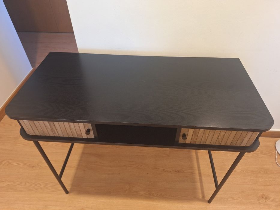 Secretaria e cadeira