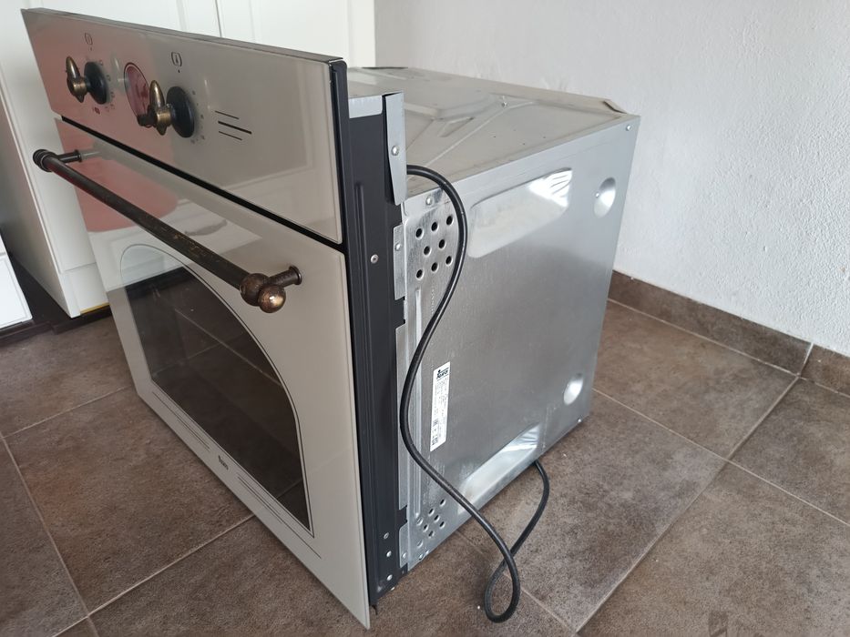 Piekarnik do zabudowy Teka