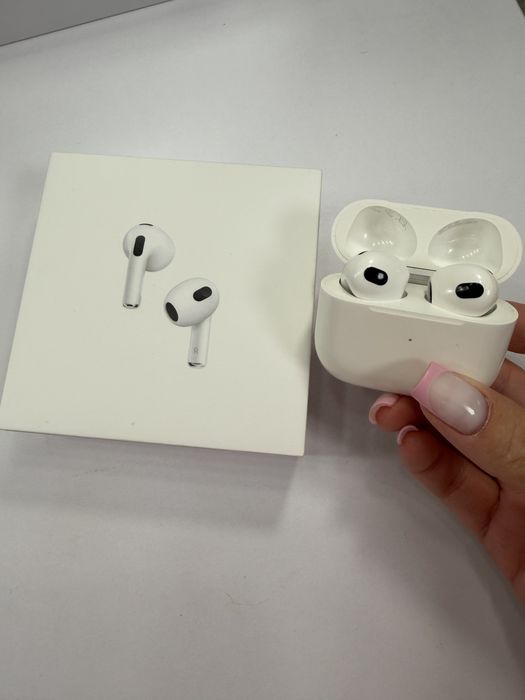 Apple AirPods 3