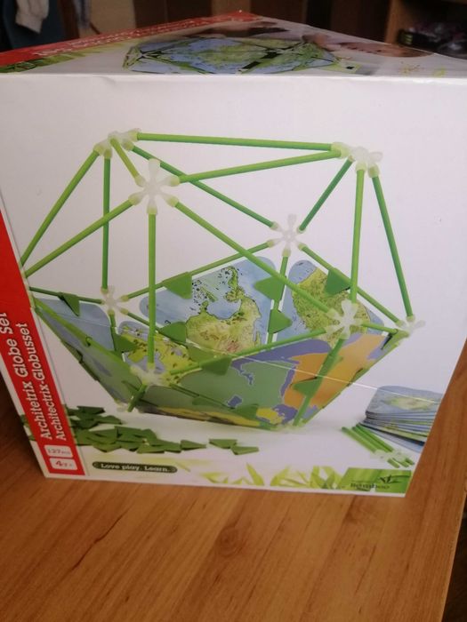 Конструктор 3-D Architetrix Globe Set  т.м. Hape, бамбук 4+