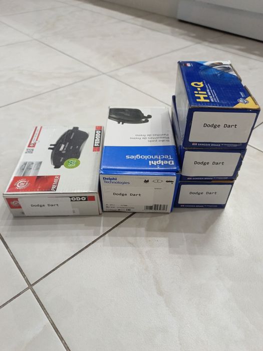 Задні колодки Dodge Dart