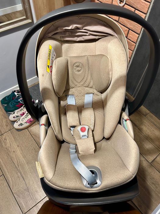 „Cybex” fotelik samochodowy
