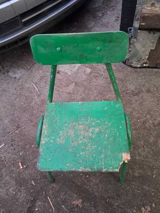 Krzesło szkolne prl