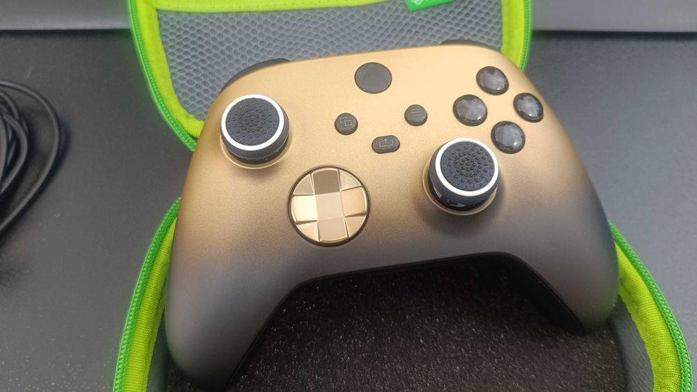 Controle XBox Shadow Gold Series X + Acessórios