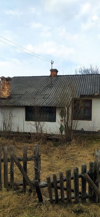 Продам хату з ділянкою