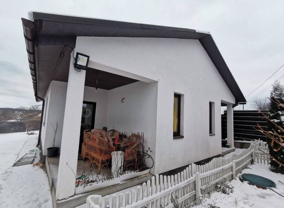 У продажі сучасний будинок з ремонтом