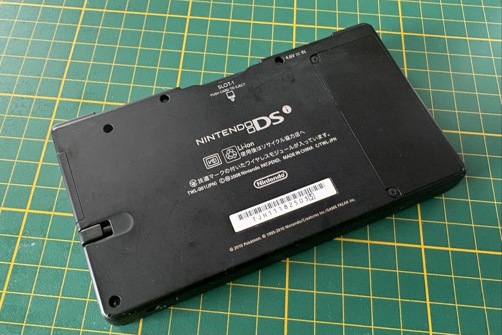 Nintendo DSi Pokémon Black