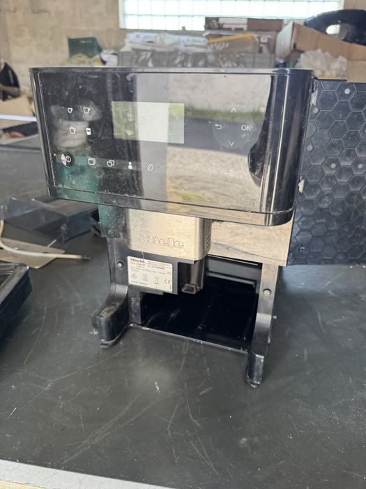 Miele CM6150 ekspres cisnieniowy
