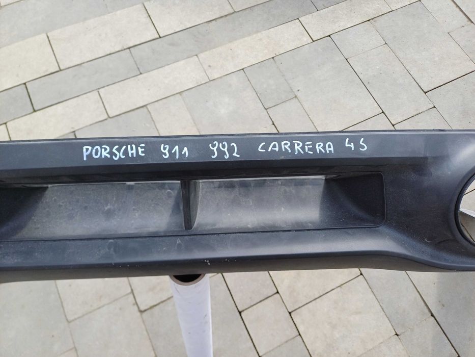 dokładka zderzaka porsche 911 carrera 4s 992.807.983