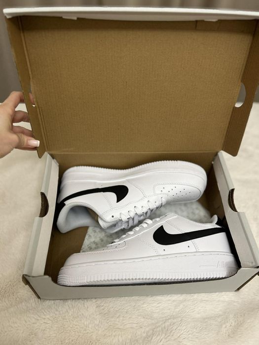 Nike Air Force 1