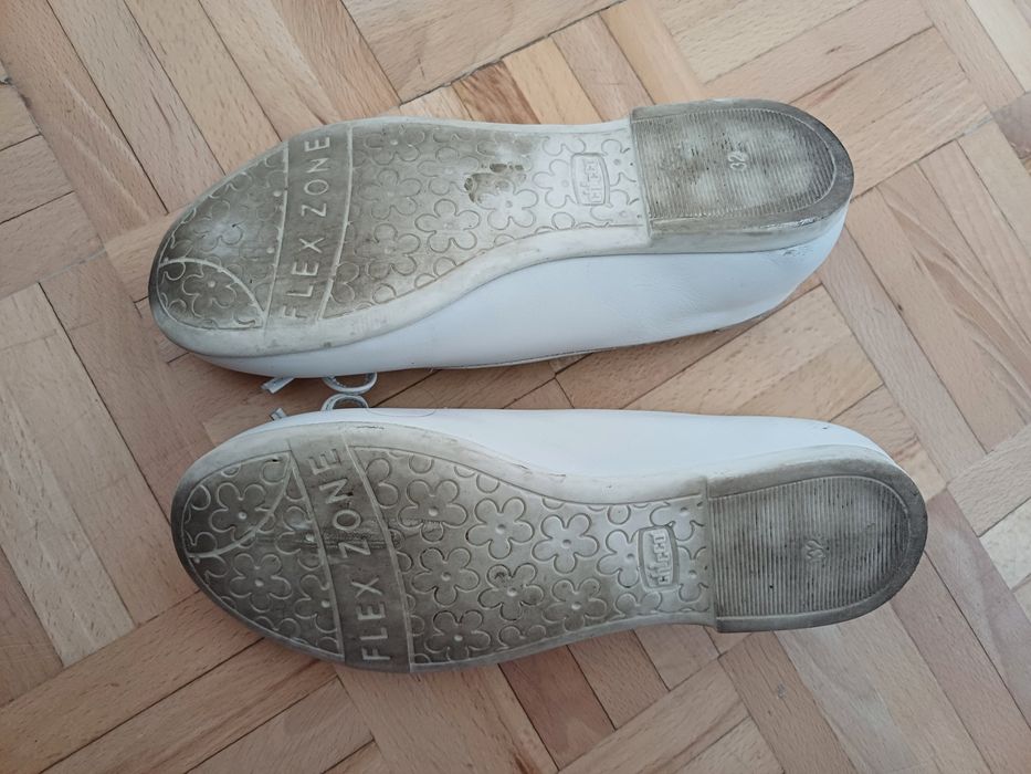 Buty dziecięce Chicco, rozm. 32, białe – stan bardzo dobry