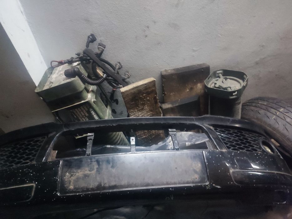 продається бампер А4Б6.С лайн.