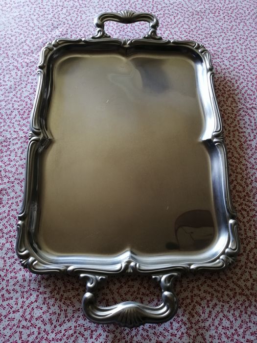 Rectangular serving board with handles64739231827715121