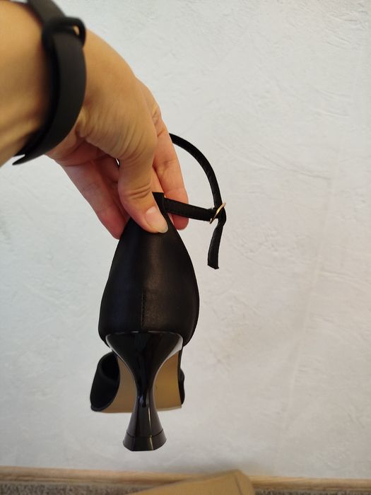 Продам туфлі жіночі