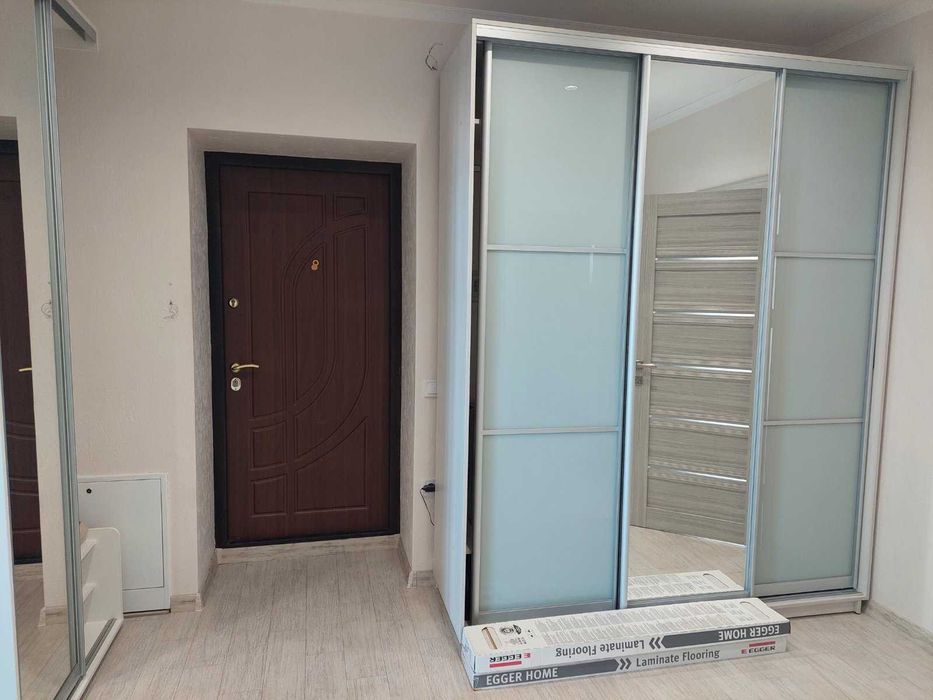 ПРОДАЖ 2 кім. квартира 77 м. кв. вул Крушельницької м. Трускавець