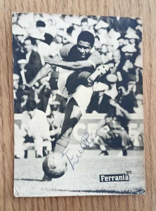 Benfica - foto autografada por Eusébio em 1965