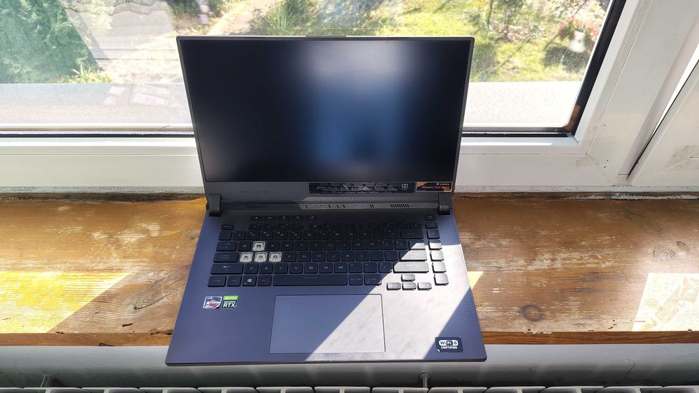 Laptop ASUS ROG Strix G15 G513QR-HF012T RTX 3070 1Tb Win 11 32Gb DDR4