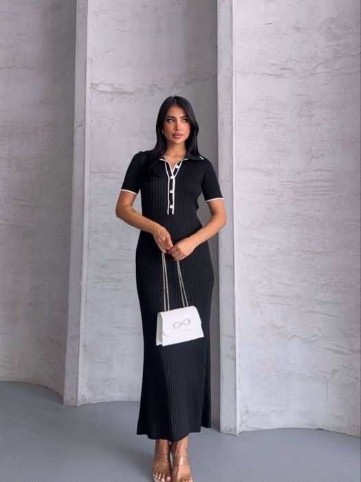 Мінімалістична сукня-поло