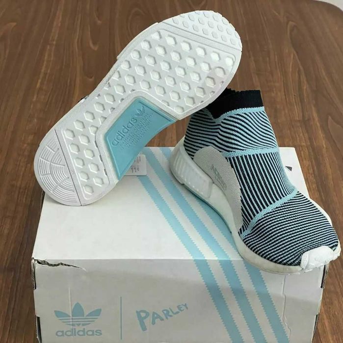 Кроссовки Adidas NMD_CS1 Parley, размер 40 2/3, новые, оригинальные