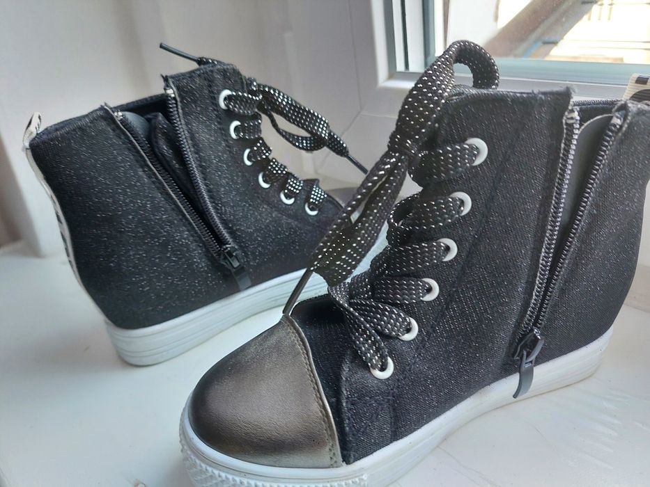 Sprzedam trampki dziecięce rozm.32