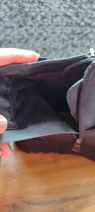 Botki damskie skórzane.