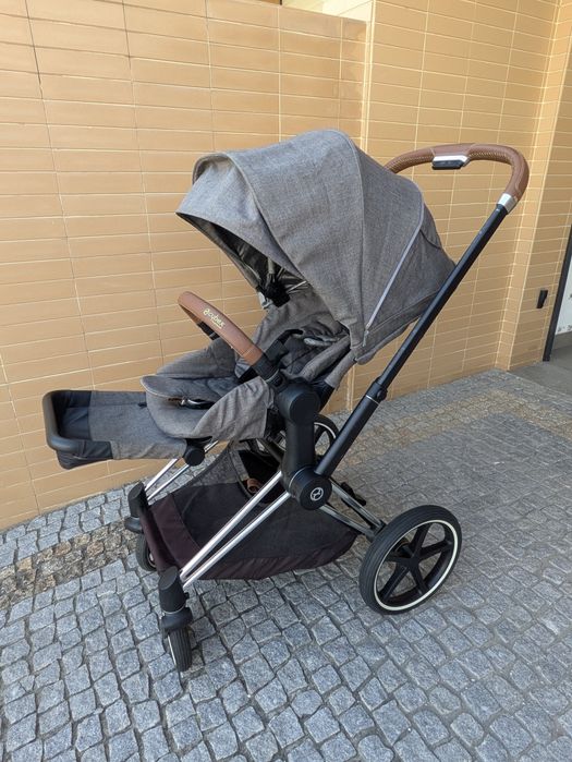 Carrinho Cybex Priam + Ovo Cloud T i-size