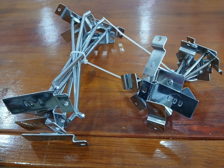 Ganchos para estante expositora