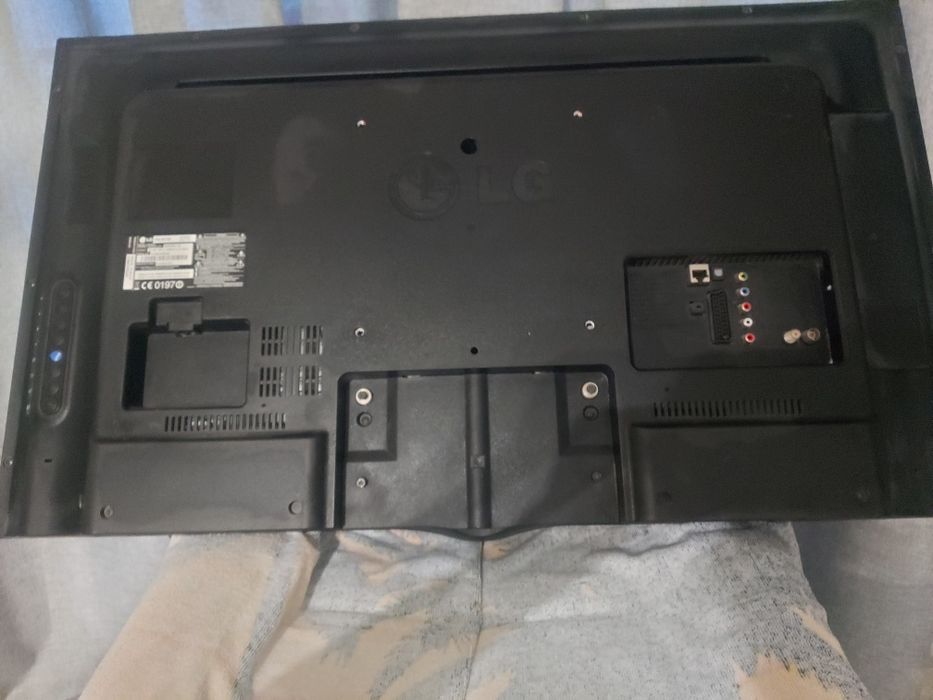 Продам б.у телевізор.