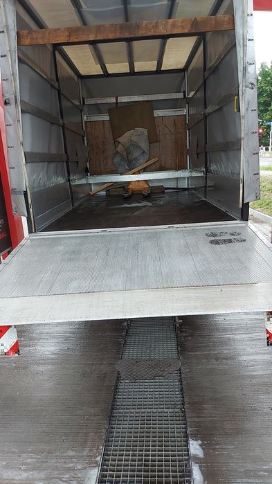 Przewóz rzeczy Przeprowadzki Utylizacja 7/24h Winda Transport