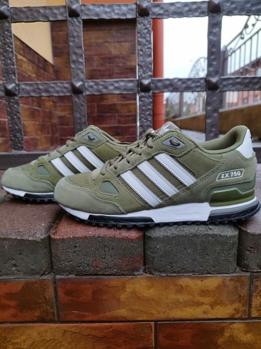 adidas zx 750 - купити жіноче взуття - Ціна на OLX.ua