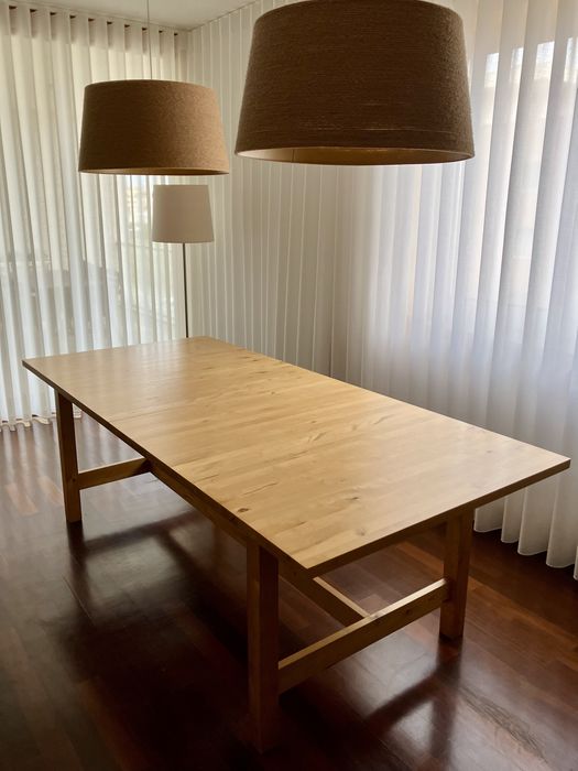 Mesa de jantar IKEA - 221.5x100x75cm (CxLxA)