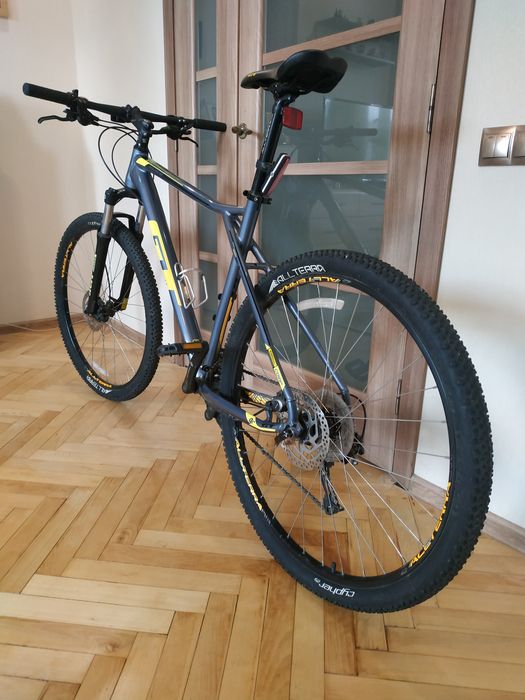 Велосипед GT Avalanche 29 Comp