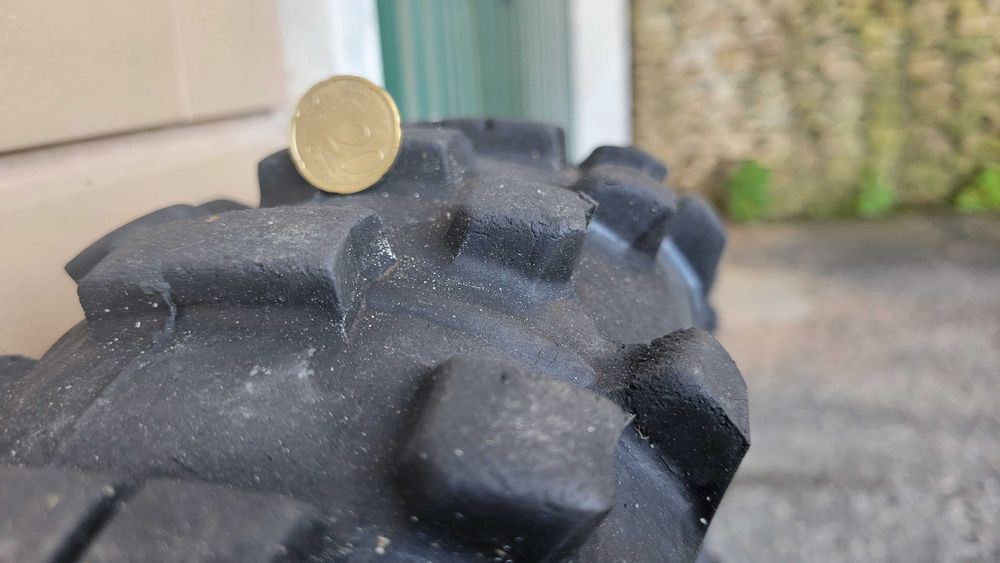 Pneu Pirelli 140/80-18 Enduro (usado)