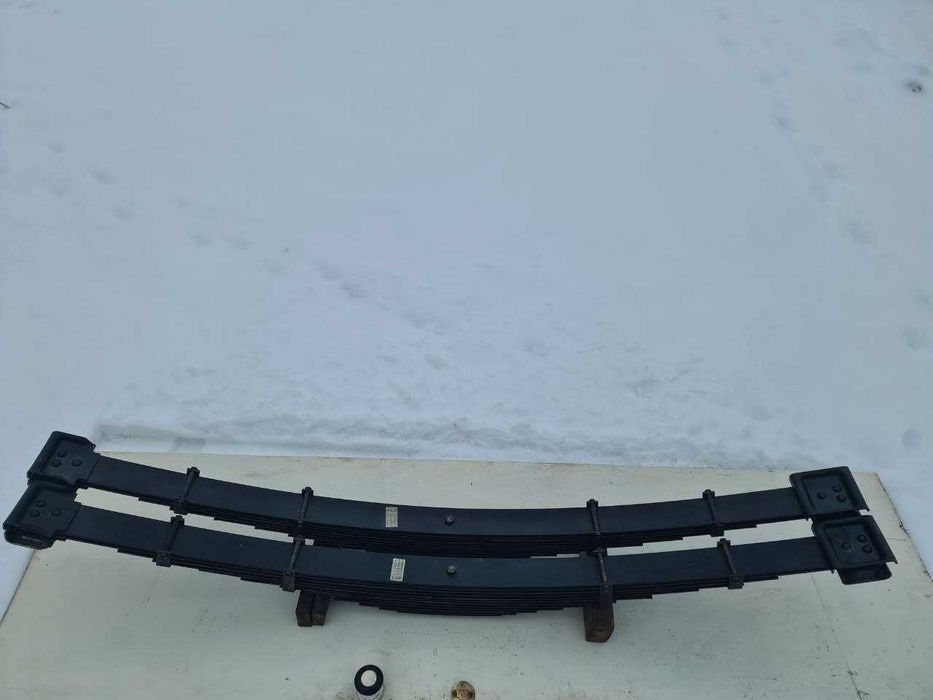 ГАЗ 3307 53 ПАЗ нов Ресори задн  (ЧМЗ) Чусова  1600x65x10 Полуось Шини