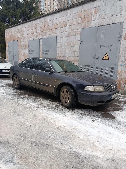 Ауді А8 D2 терміново