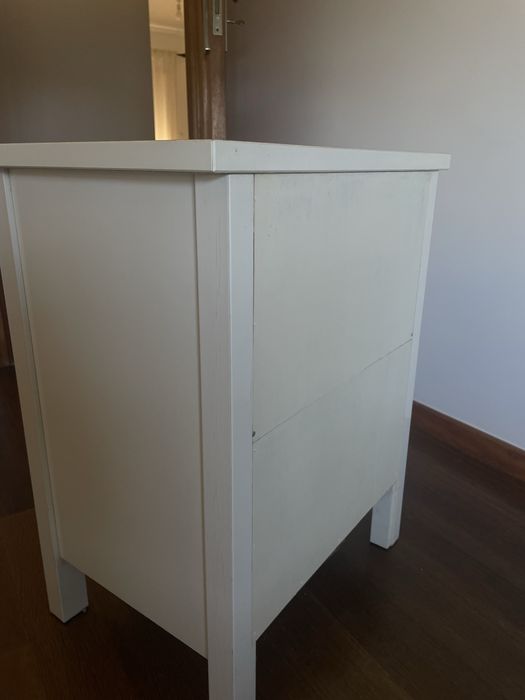Mesa de cabeceira Hemnes Ikea