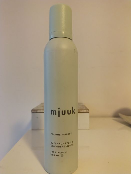 Pianka do włosów Mjuuk, volume, 250ml