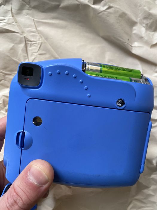 Instax mini 9 фотоапарат