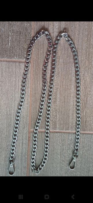 Łańcuszek do torebki.