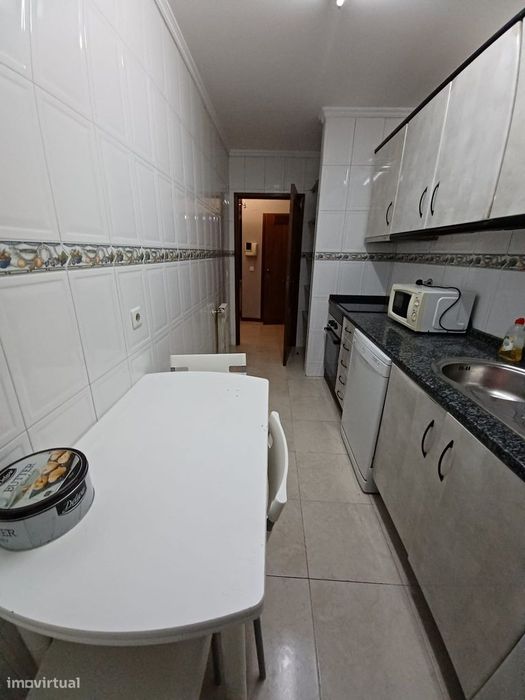 T1 Mobilado & Equipado - C/ Varanda, Próx. Colégio Int. Julio Dinis