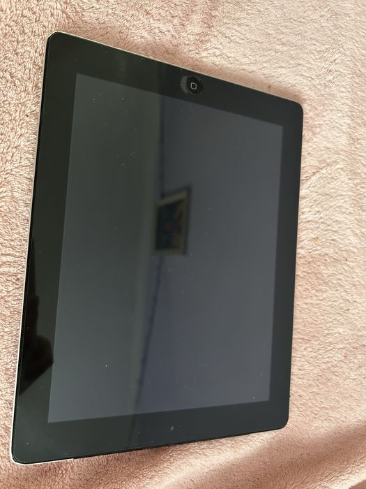 iPad планшет 4 Wi-Fi + SIM 32GB — чудовий стан + чохол у подарунок!