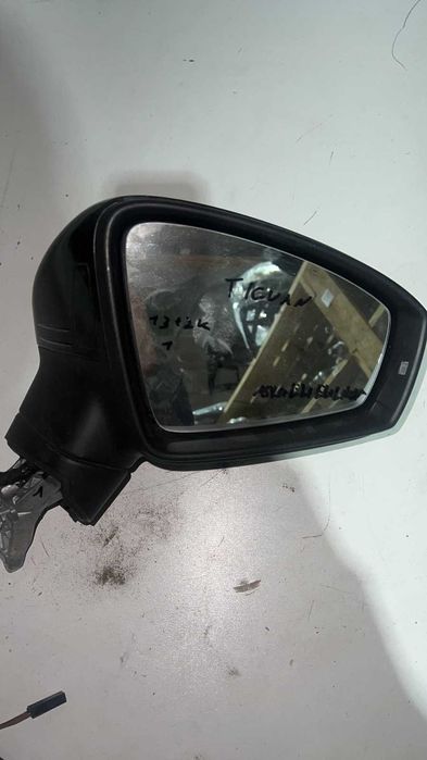 Tiguan 2  дзеркало заднього виду праве ліве